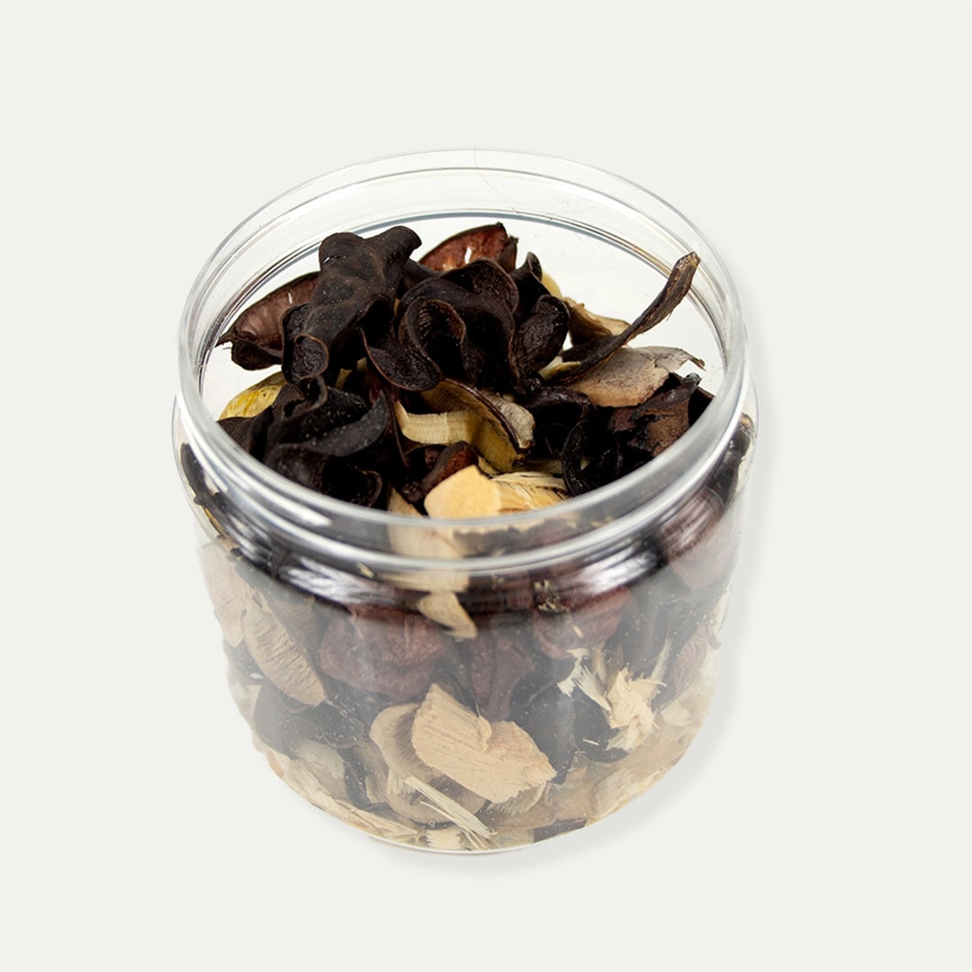 Linii huon pine potpourri sample